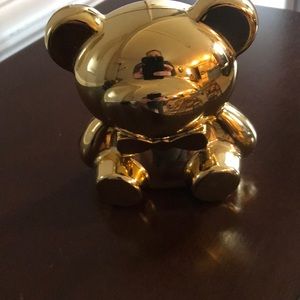 Revolution beauty eyeshadow palette